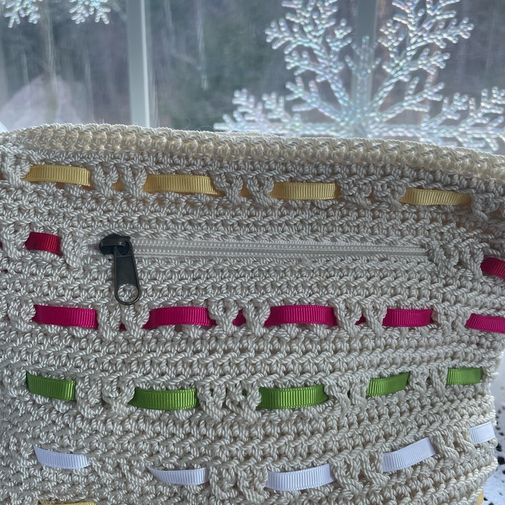 Craft and Barrow macramé crossbody off white with woven colorful summer ribbons - Picture 8 of 11